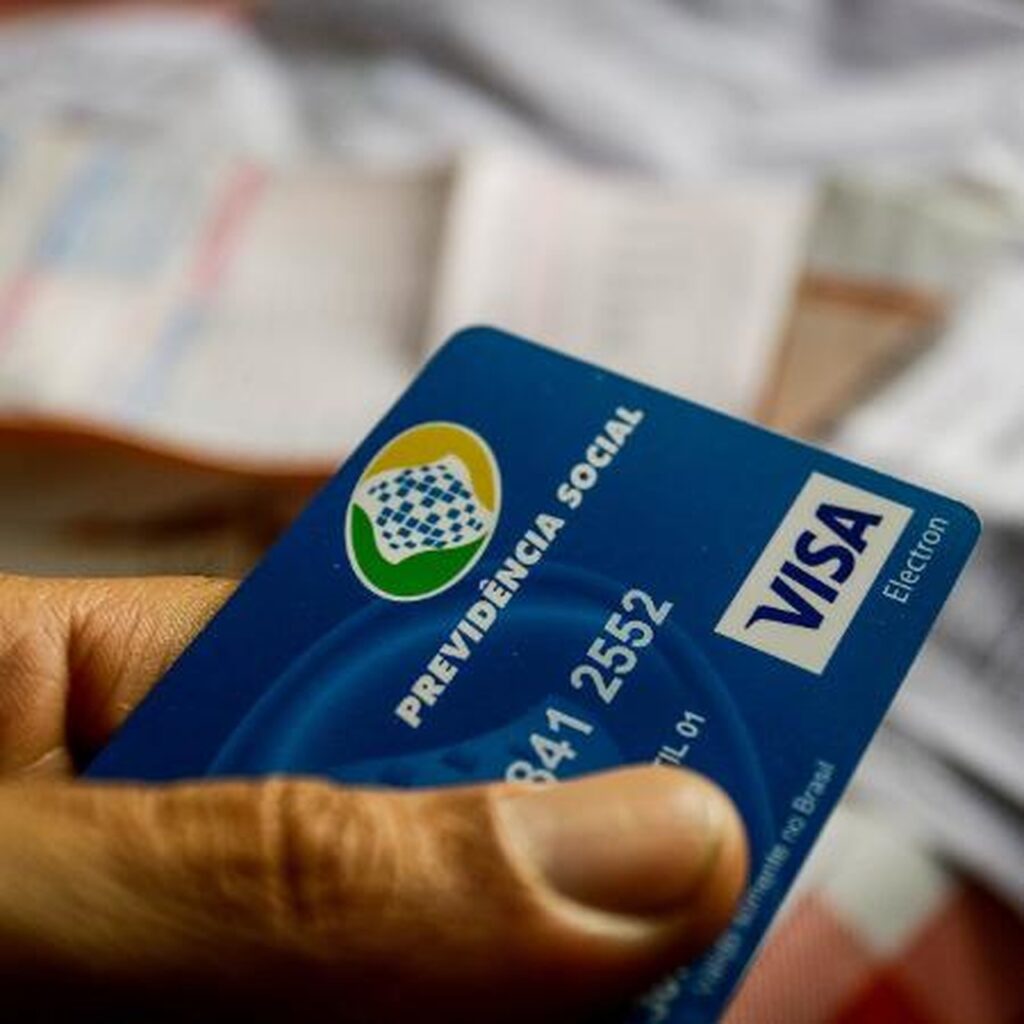 INSS: presidente do órgão anuncia que beneficiário não precisará mais sair de casa para fazer prova de vida; saiba mais