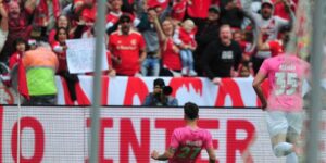 Inter vence Goiás por 4 a 2 e retoma vice-liderança do Brasileirão