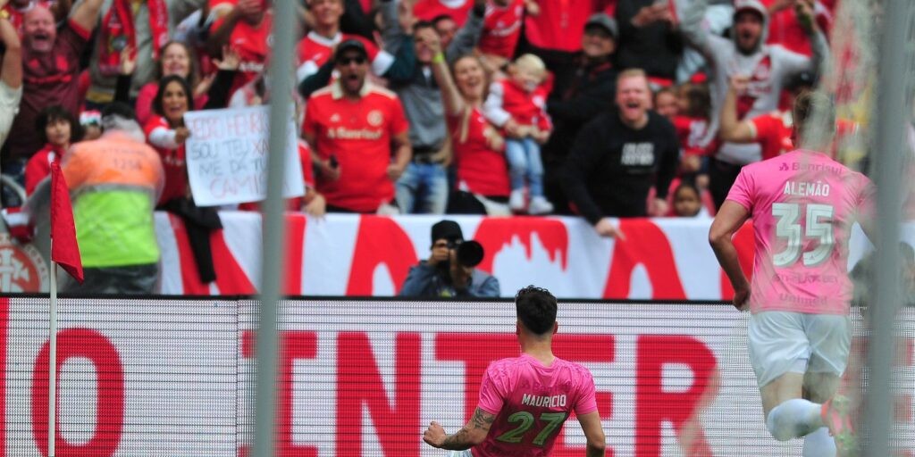 Inter vence Goiás por 4 a 2 e retoma vice-liderança do Brasileirão