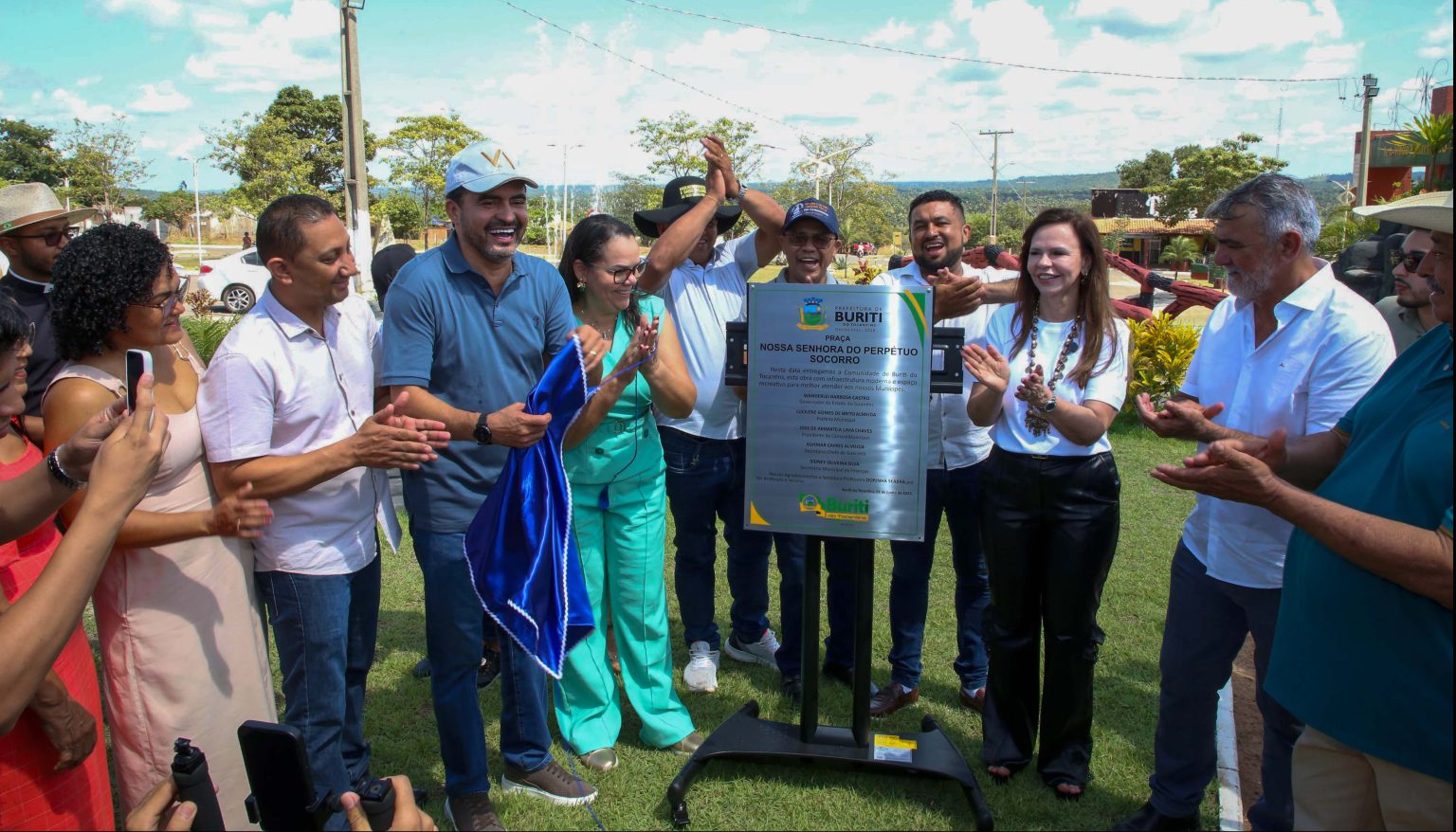 Com investimento de R$ 4,1 milhões, governador Wanderlei Barbosa inaugura reforma e ampliação de colégio estadual em Buriti do Tocantins